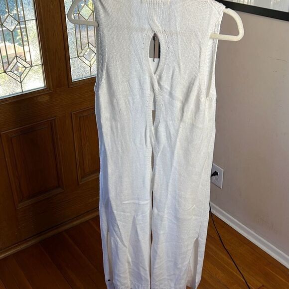 Revolve One Grey Day Cameron Back Cut Out Detail Vest Small NWT - Picture 4 of 6